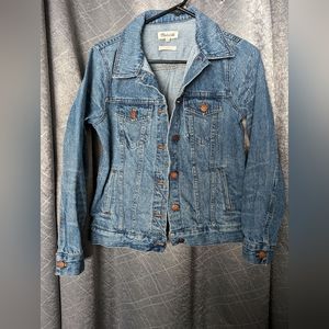 Maxwell Classic Jean Jacket Size Medium